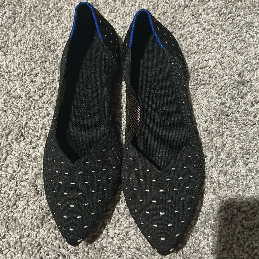 Black flecked point Rothy’s